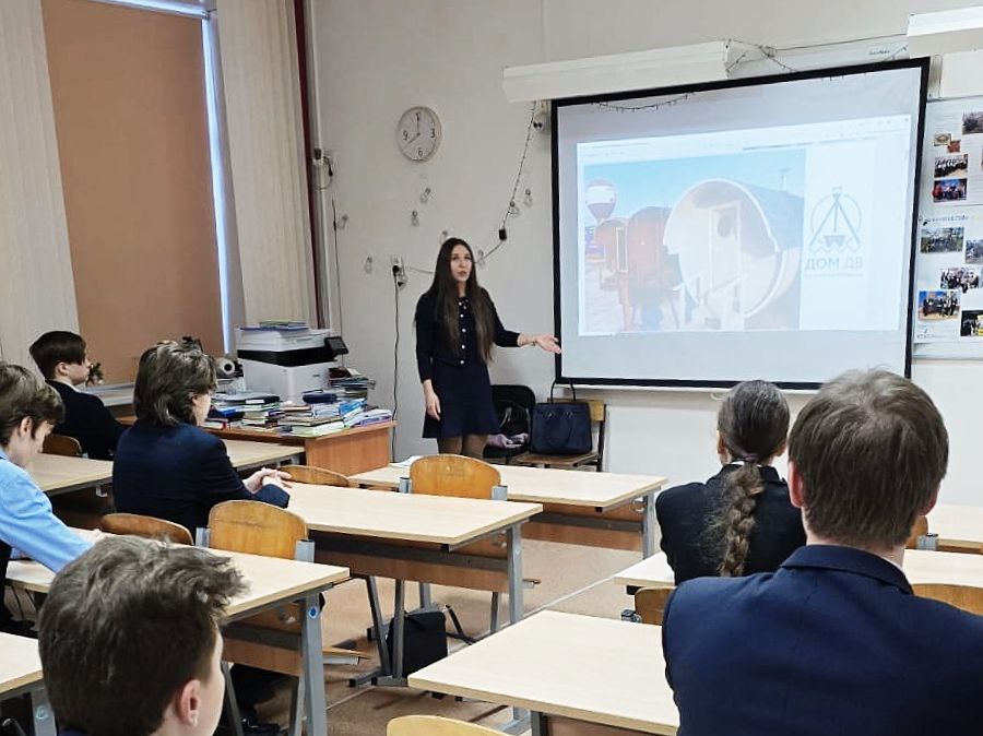 Дарья Лиманова выступила спикером на уроке «Профориентации» 