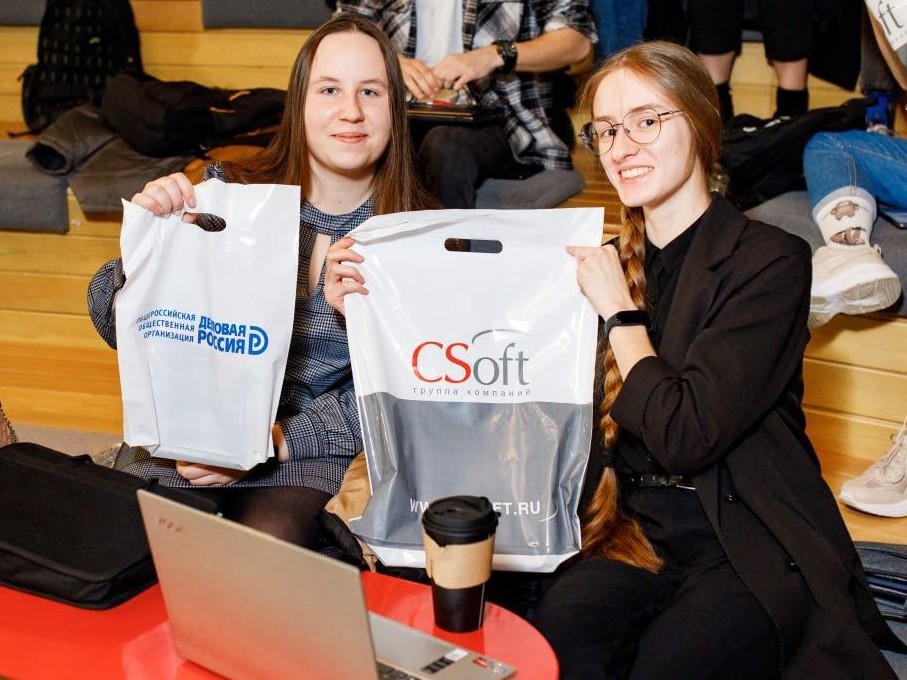 В Хабаровске состоялась конференция для студентов IT и строительных специальностей