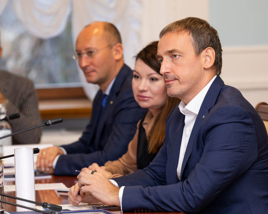 Денис Грось подвёл итоги состояния бизнеса в эфире телеканала «Хабаровск»