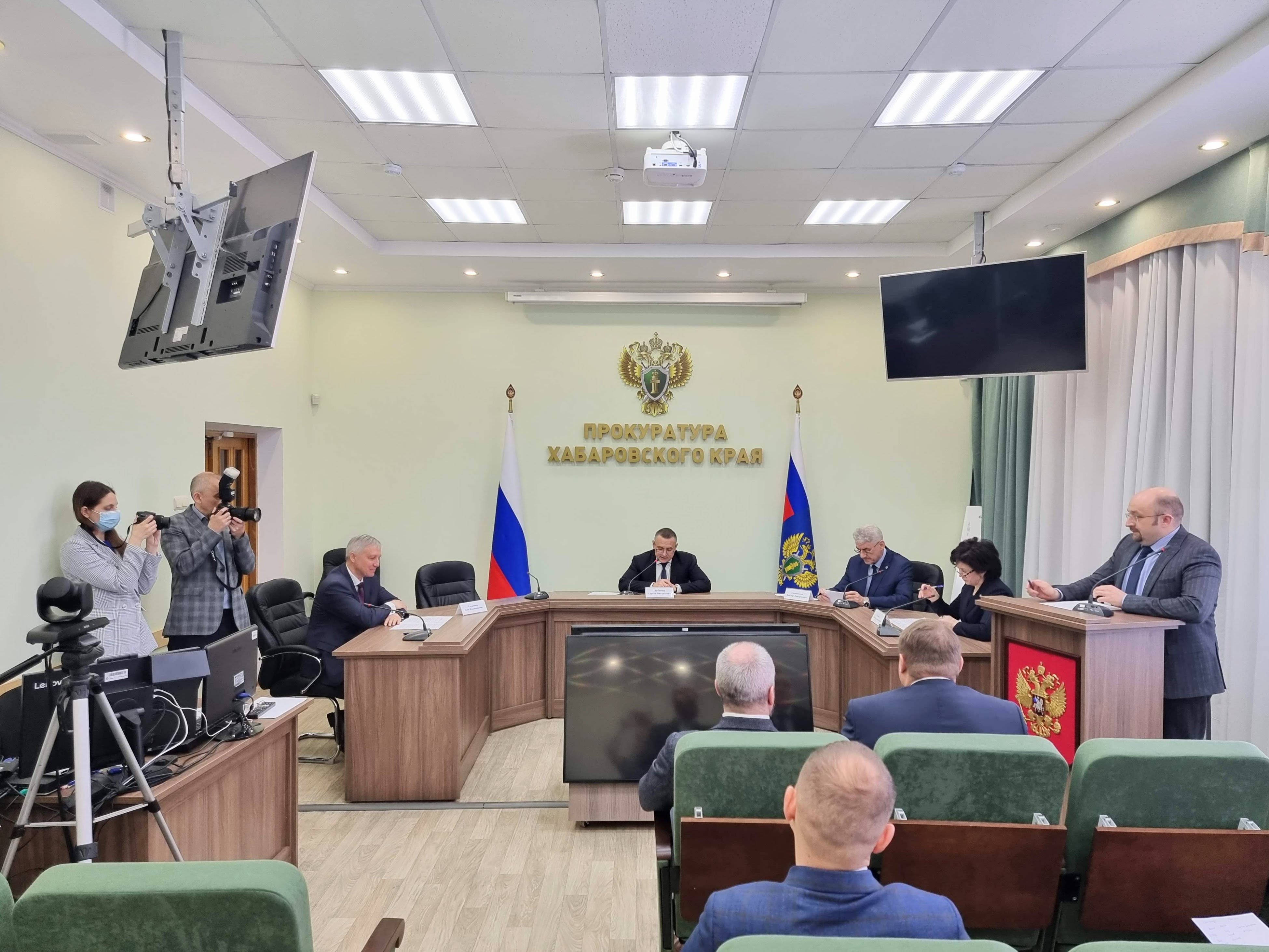 Первый заместитель прокурора Хабаровского края Сергей Лубенец провел заседание Общественного совета